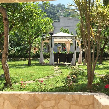 Goddess Yard Villa Tropea Ngoại thất bức ảnh